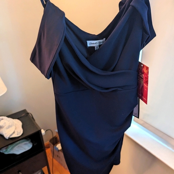 Dresses & Skirts - Wedding guest dress size M brand new never worn